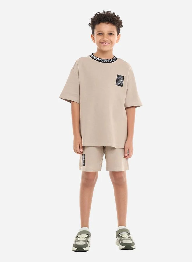 victor and jane Victor And Jane Boys Beige Printed Neckline T-Shirt and Shorts Set