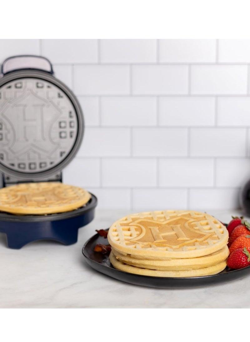 Uncanny Brands Harry Potter Breakfast Appliances - Sandwich Maker and Hogwarts Waffle Maker  - Image 5