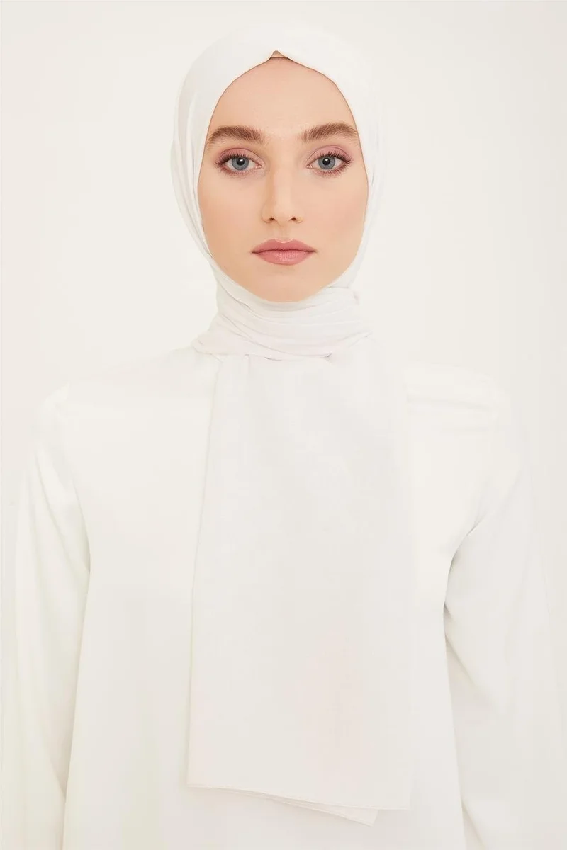 ARMINE تريند شال ألترا لايت 18 52 24001