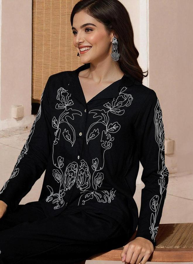 آي شين طقم منسق من بلوزة مطرّزة وبنطال - Image 3