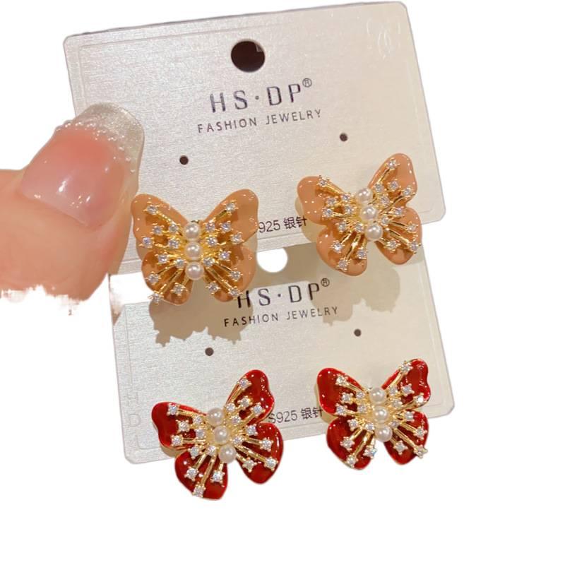 Lightweight Pearl Stud Earrings Daily Wear Jewelry for Women Beige for Weekend Trips - Image 2
