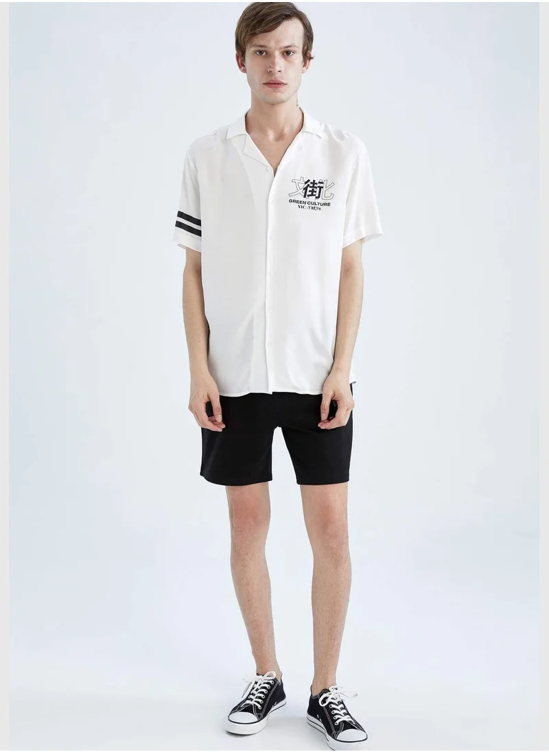 ديفاكتو Regular Fit Short Sleeve Shirt