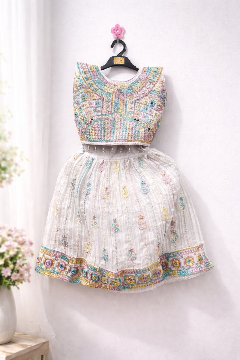 Inaabia Pastel Embellished Kids Lehenga Set (White) - Image 2