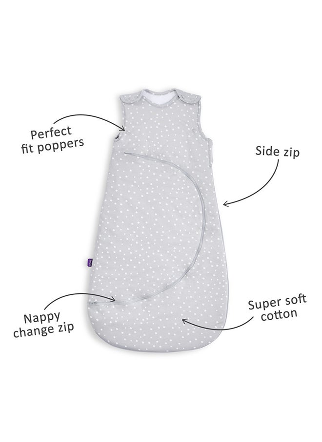 Snuz Pouch Sleeping Bag For Infant Baby 0.5 Tog Clever Nappy Change Zip 100% Cotton For Temperatures Within 24 - 27 Celsius Suitable From 0 To 6 Months Maximum Baby Length 68 Cm - White Spot  - Image 2
