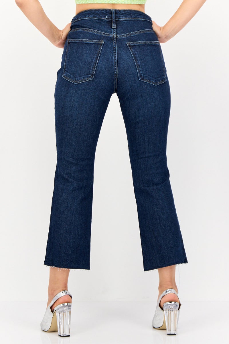 Universal Thread جينز قصير نسائي بقصة بوت كات، مغسول وقابل للتمدد، أزرق - Image 3