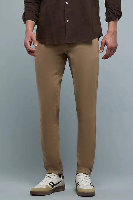أر أند بي Solid Slim Fit Pants with Button Closure