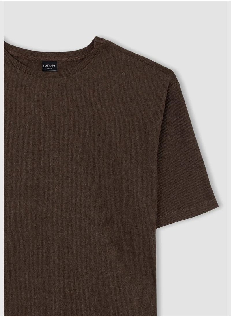 ديفاكتو Man Box Fit Crew Neck Short Sleeve T-Shirt