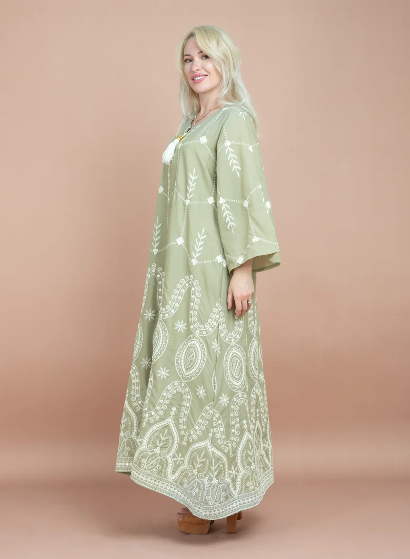 IKKXA Embroidered Pattern Jalabiya CJ1068 Green