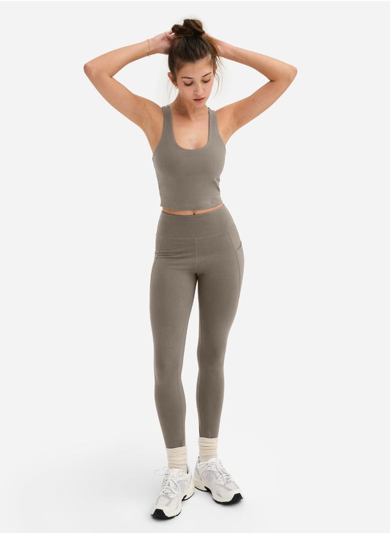 Vicino Vicino Women's High-Waisted Sports Bra and Pants Set, Ideal for Workouts and Fitness  - Image 1