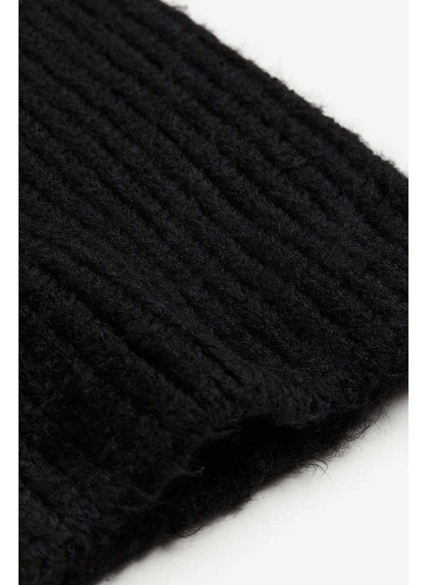 H&M Ear-Detail Hat
