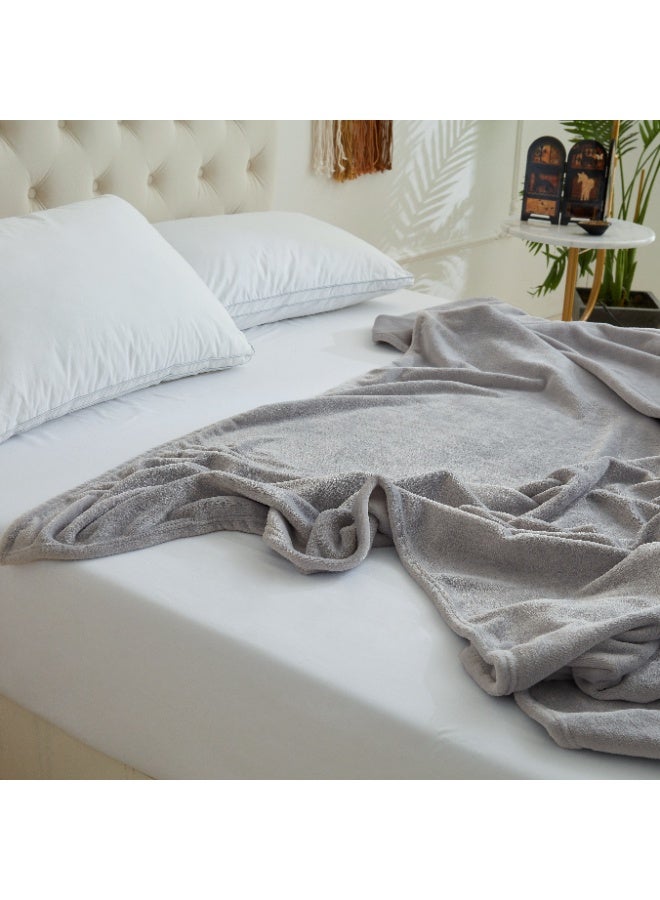 ShinyFlower Milk Velvet Blanket 300GSM Ultra Soft Lightweight for Bed Sofa Couch  220x240cm  - Image 4