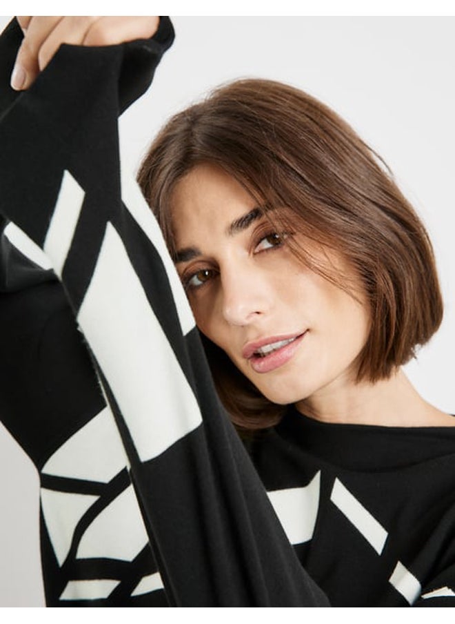 Jumper with a graphic pattern