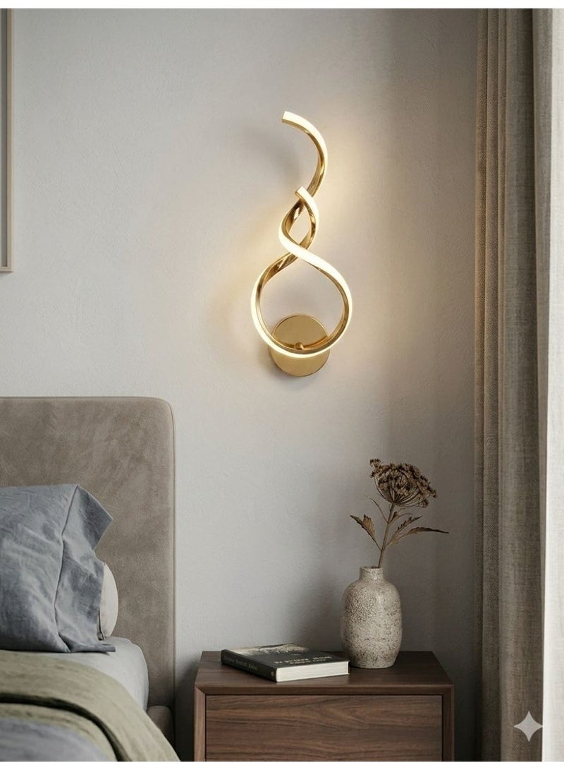 لامبارا مصباح جداري ذهبي LED عصري بتصميم حلزوني (يعمل بالكهرباء) - Image 1