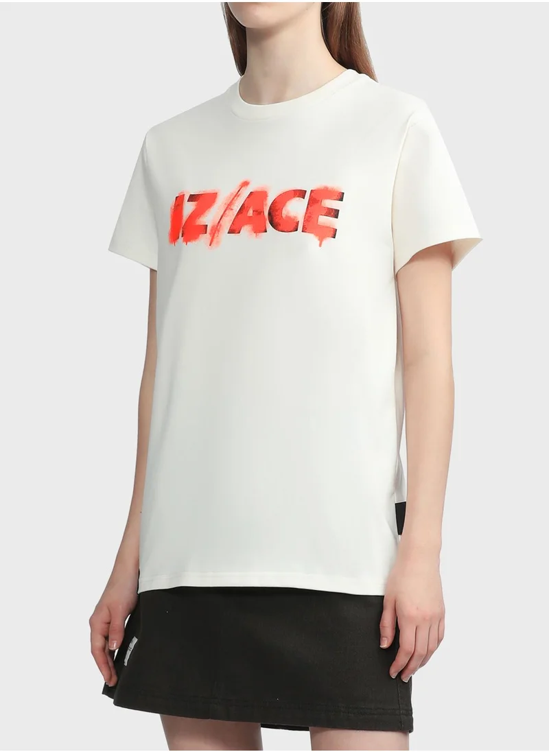 izzue Logo T-Shirt