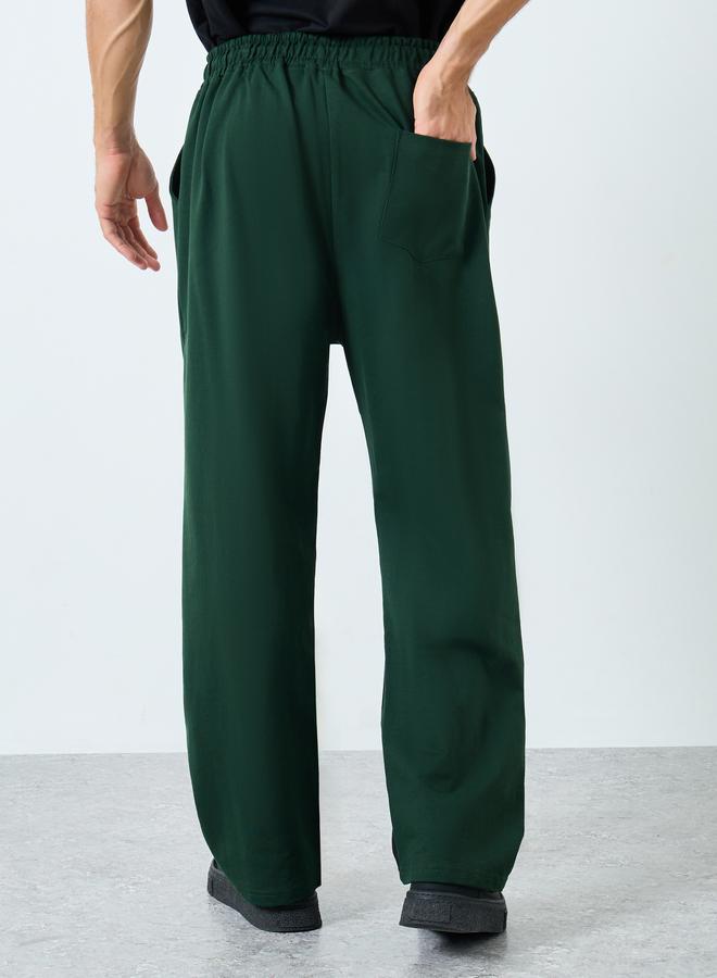 ستايلي بنطال جوغر واسع بطبعة جرافيك - Image 4