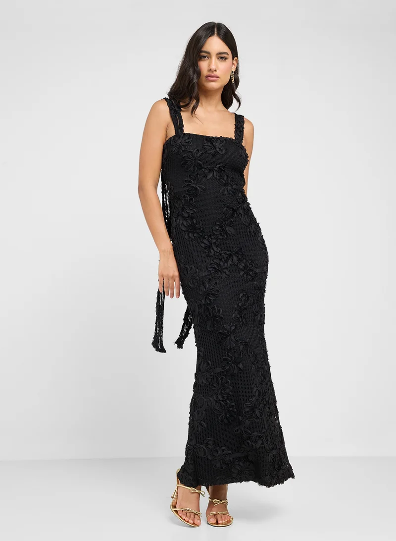 PRETTY LAVISH Floral Lace Dress