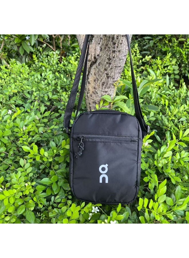 أون حقيبة رياضية عابرة الجسم بسعة كبيرة من On Run، خفيفة ومتعددة الاستخدامات - Image 3