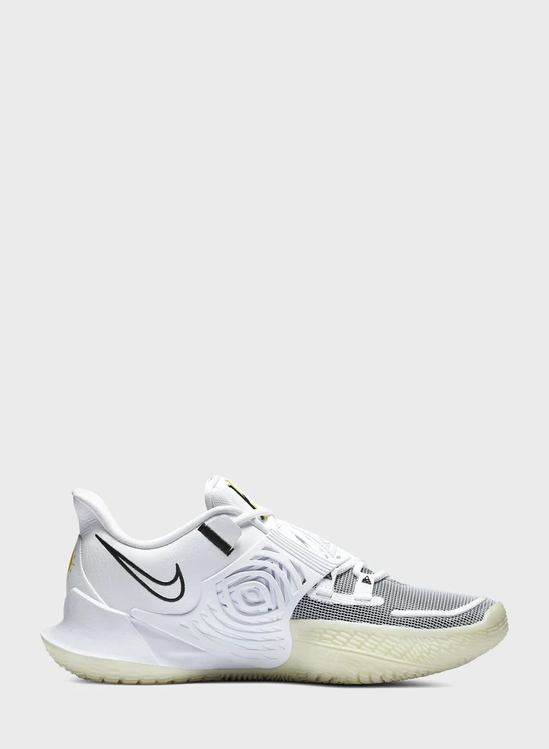 Nike Kyrie 3 Low