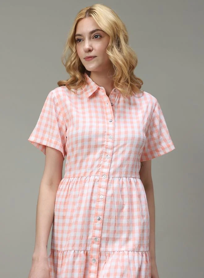 أوجيدر فستان مطبع بمربعات مع كسرات