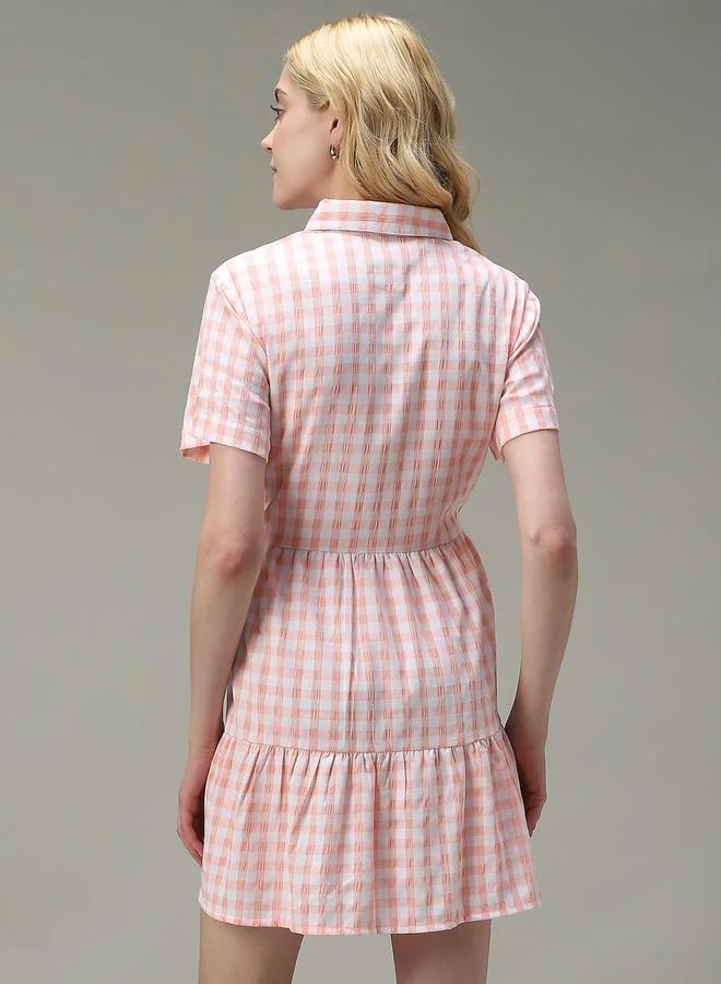 أوجيدر فستان مطبع بمربعات مع كسرات