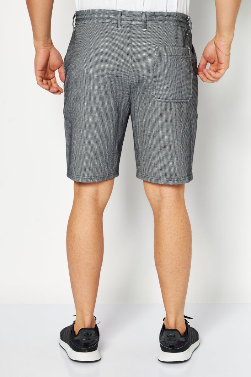 Celio Men Plaid Basic Shorts, Grey/Navy - Image 4