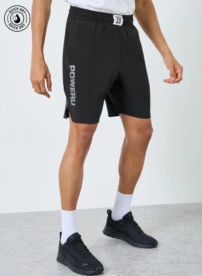 ستايلي اكتيف شورت رجالي للتمارين الرياضية بشعار وطبعة