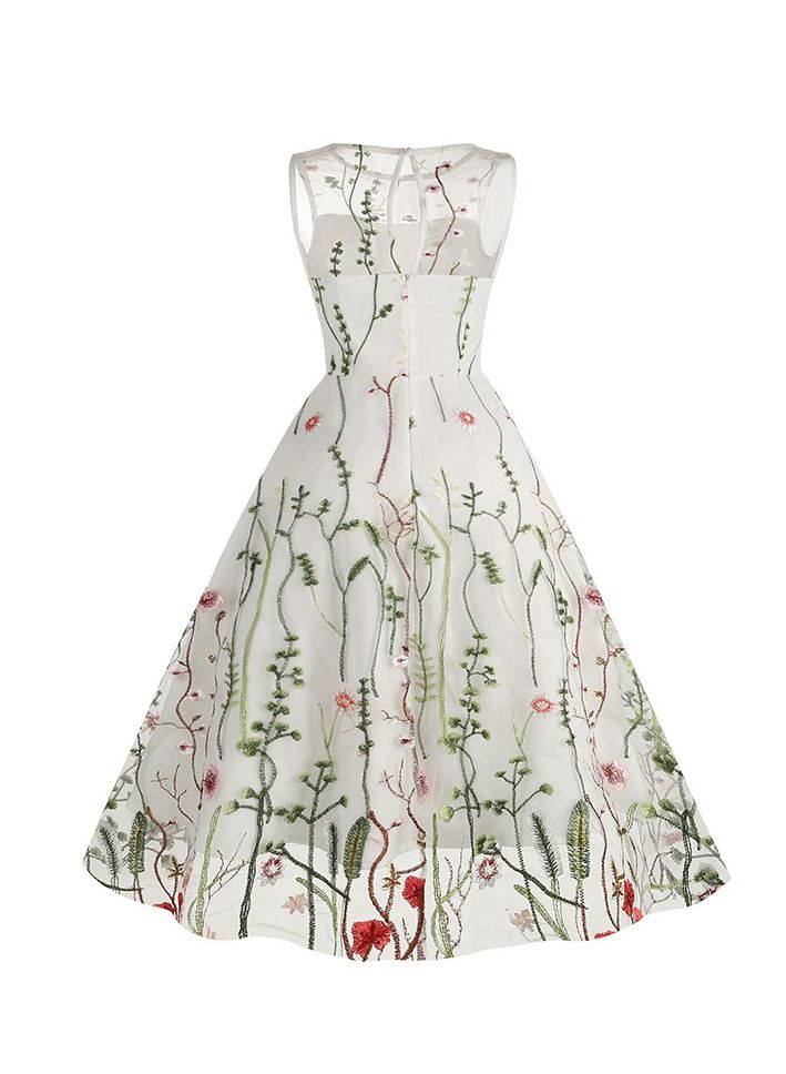 Loquat Floral Embroidered Vintage Midi Dress White - Image 2