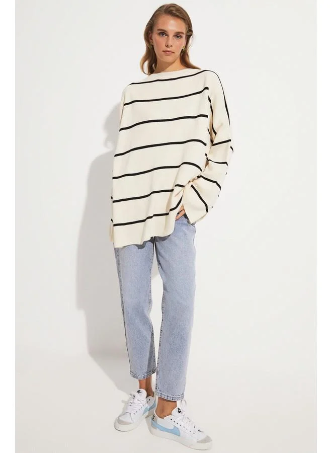 JUNE June Exclusive Striped Knitwear Sweater Ecru