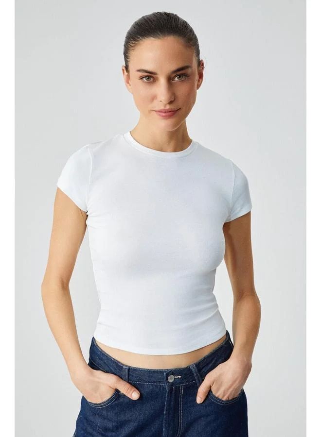 GRIMELANGE HOPEWELL Women's Round Neck Knitted Slim Fit White T-Shirt.