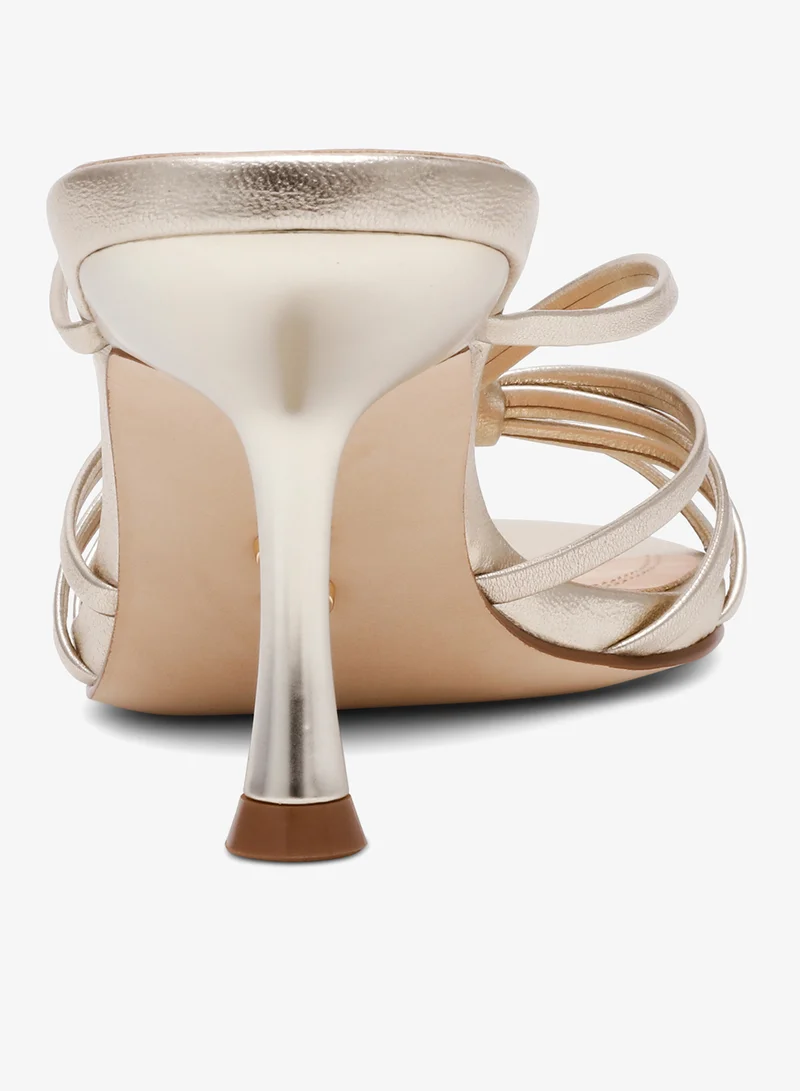 ستيف مادن كعب عالٍ كلاسيكي بأحزمة متعددة