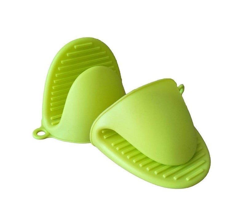 Tekzie Silicone Microwave Oven Heat Resistant Pinch Grip Mitten for Home Kitchen Tool Pack of 2 Random Color Will Be Sent - Image 1
