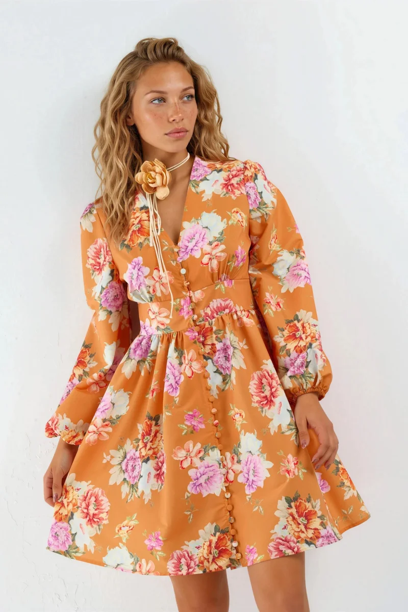 جينيفر Frilly Floral V-Neck Mini Dress