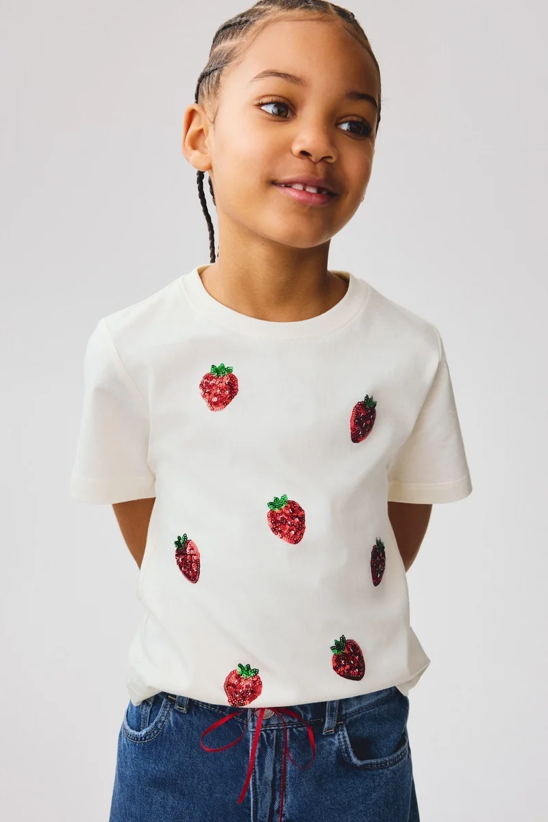 اتش اند ام تي-شيرت بتفاصيل مزخرفة