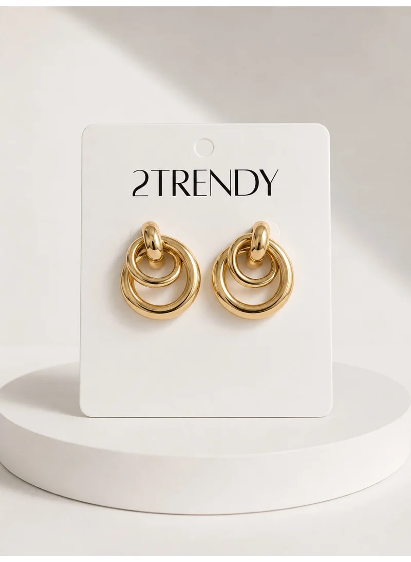 2Trendy Gold-Tone Interlocking Circle Stud Earrings for Women