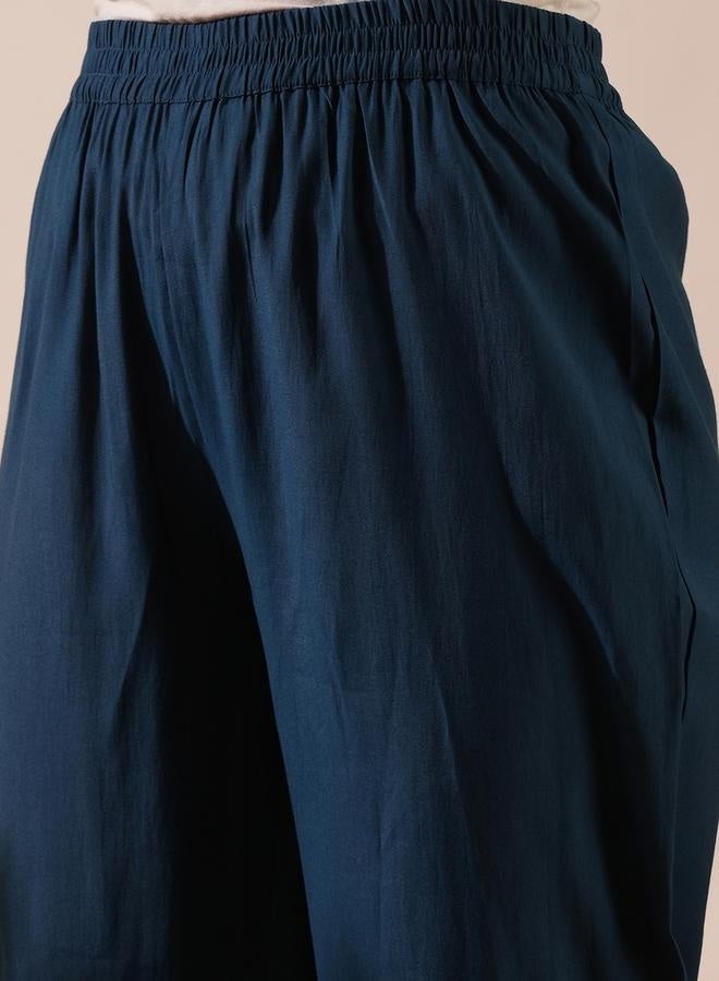 Globus Embroidered Scalloped Hem Straight Kurta with Pants Set - Image 5