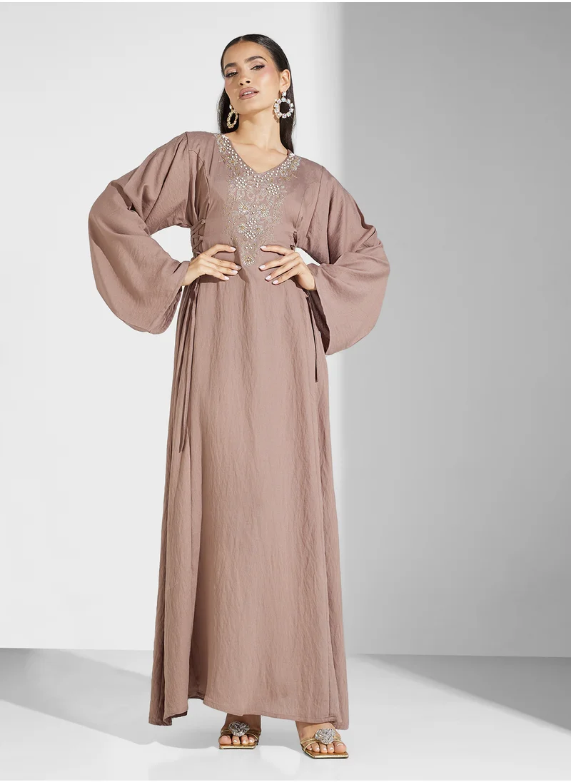 hayas closet Embroidered Flared Sleeve Abaya