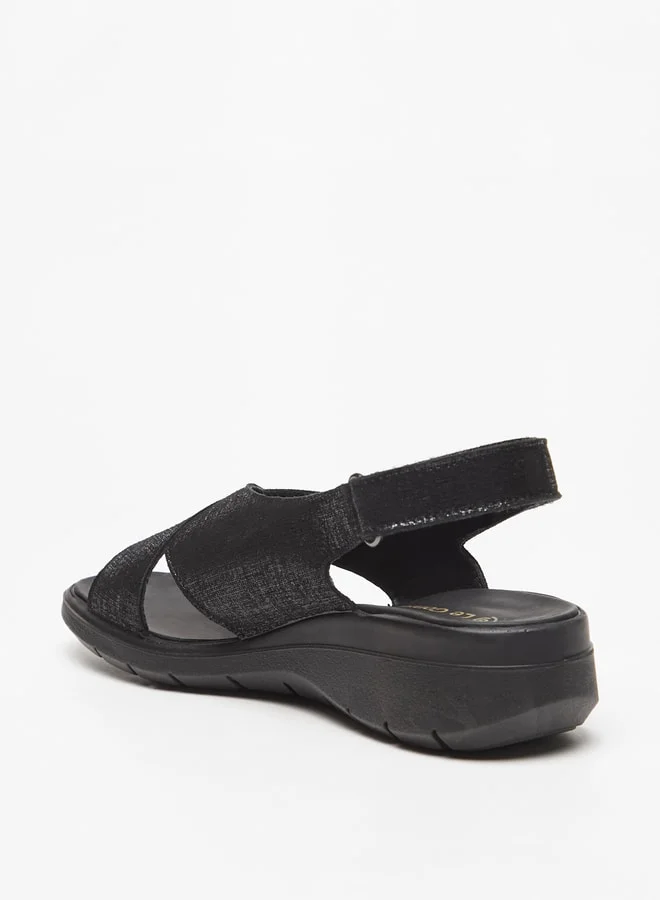 لو كونفورت Women's Textured Cross Strap Comfort Sandals with Hook and Loop Closure