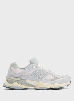 9060 Sneakers