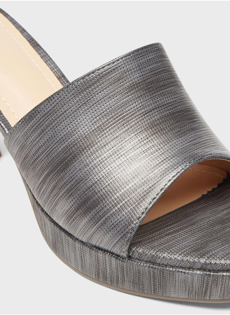 شو اكسبرس One Strap Sandals