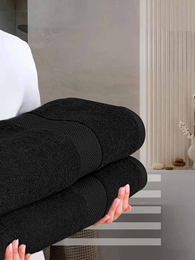 1 تشيس 1CHASE Pack of 4 - Luxury Cotton Large Bath Towel, Black 70x140cm