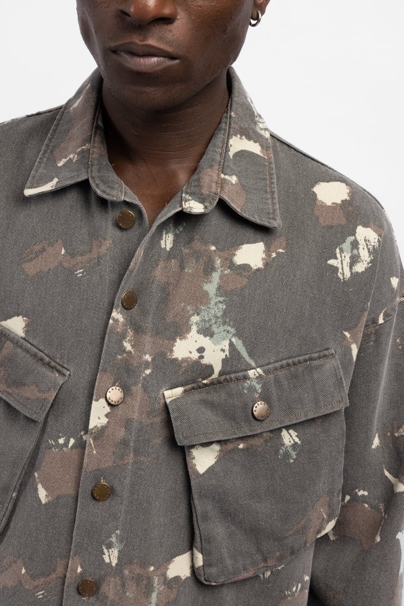 كاتش قميص واسع بنقشة تمويه - Image 4