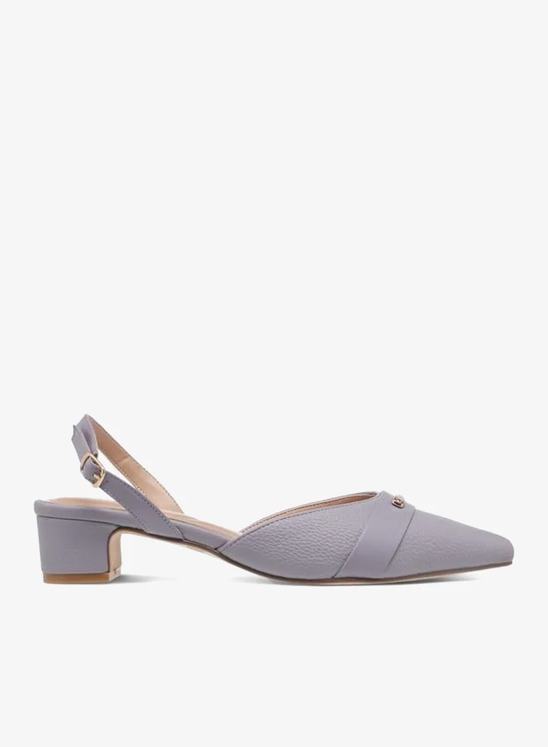 سيليست صنادل نسائية بكعب عريض بإبزيم مزخرف