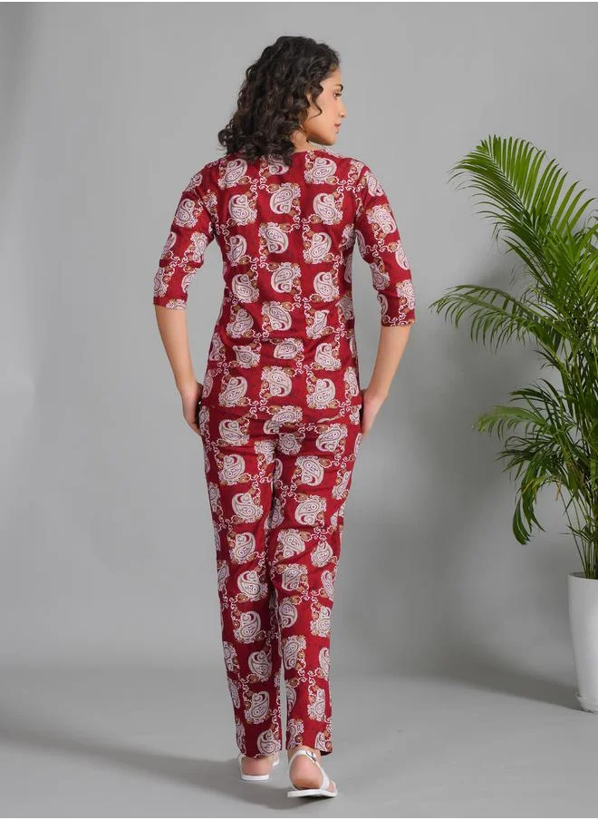 sanskrutihomes Sanskrutihomes Printed Notch Neck Longline Top and Pyjama Set