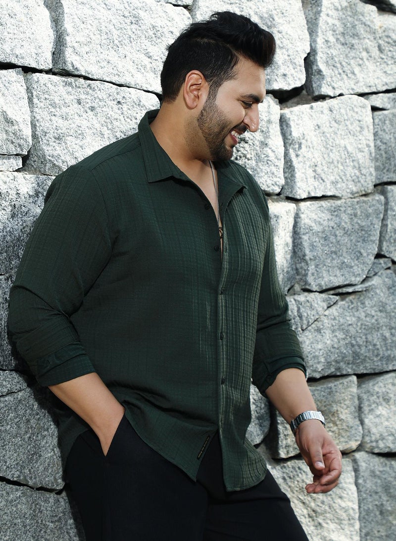 Instafab Plus Men's Emerald Green Tartan-Tactile Shirt For Casual Wear | Spread Collar | Long Cuffed Sleeves | Button Closure | Plus Size Shirt Crafted With Comfort Fit For Everyday Wear - Image 3