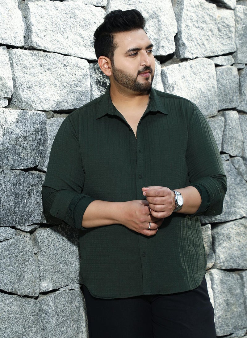 Instafab Plus Men's Emerald Green Tartan-Tactile Shirt For Casual Wear | Spread Collar | Long Cuffed Sleeves | Button Closure | Plus Size Shirt Crafted With Comfort Fit For Everyday Wear - Image 2