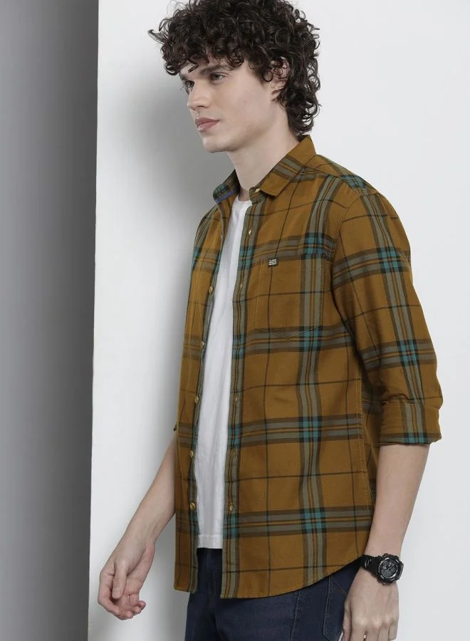 The Indian Garage Co Men Regular Fit Checkered Full Sleeves Cutaway Collar Casual Shirt