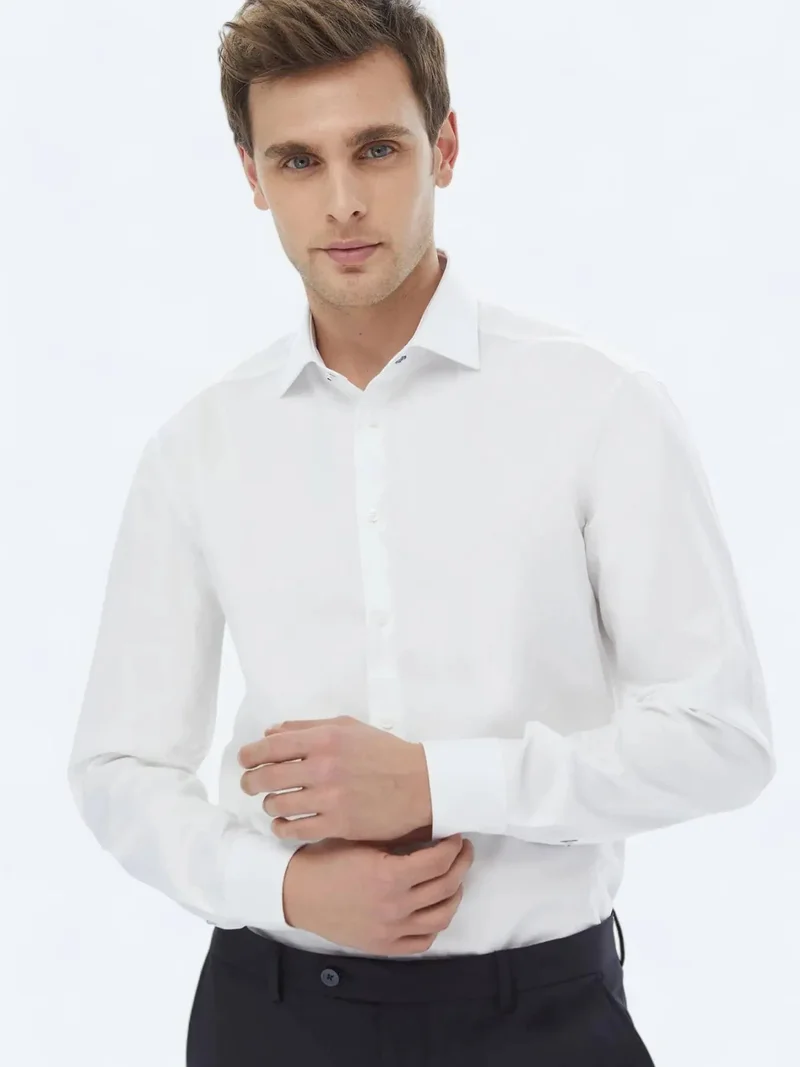 كيب قميص أبيض سادة بقصة عادية، مصنوع من القطن الكلاسيكي 100%