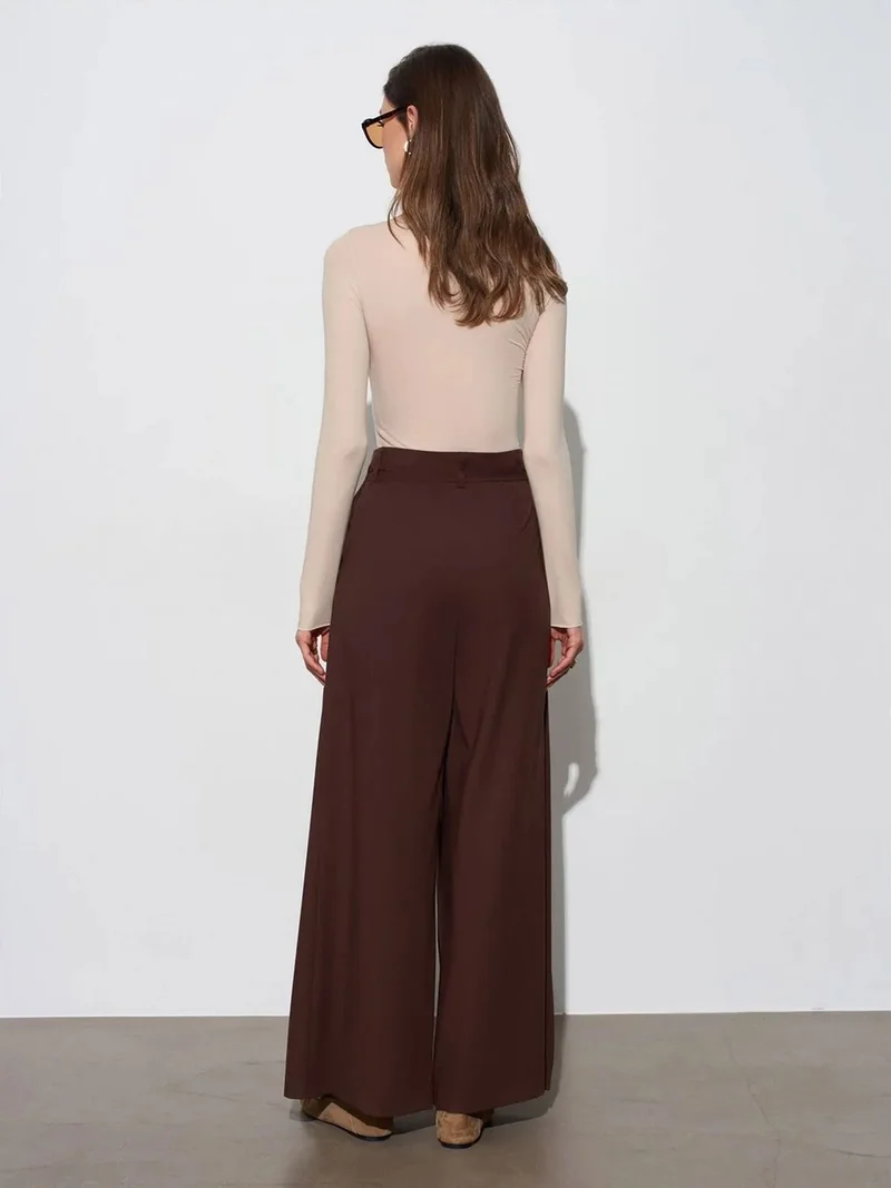 ديلفين DILVIN Wide-Leg Pleated Trousers