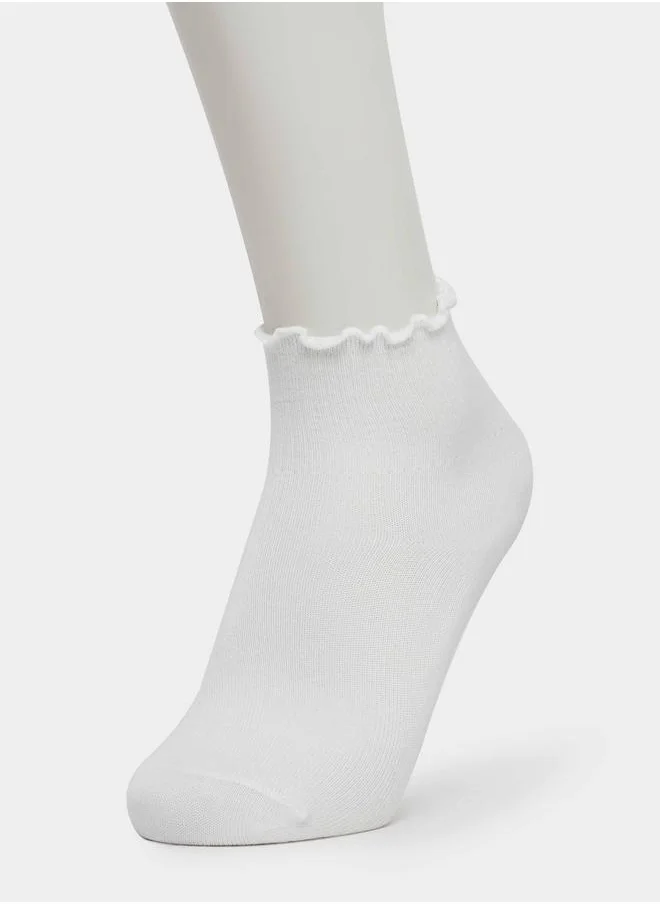 Styli Styli Set of 3 - Solid Crew Socks