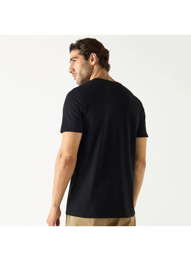 Iconic Iconic Slogan Print Crew Neck T-shirt with Short Sleeves